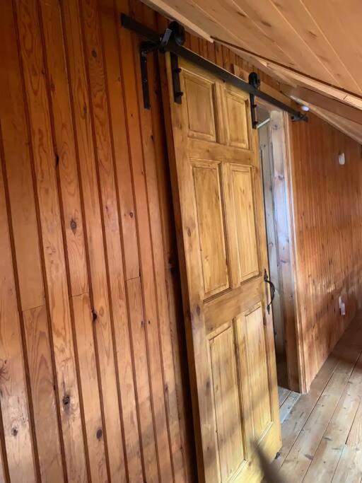 Cozy Log Cottage La Minerve エクステリア 写真