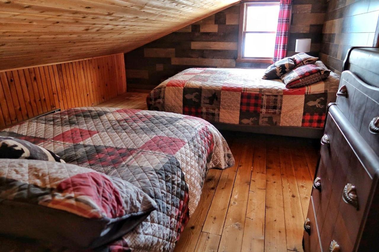 Cozy Log Cottage La Minerve エクステリア 写真